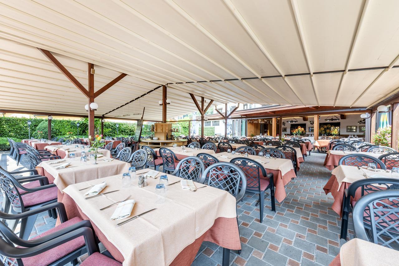 Albergo Ristorante Svizzero Capolago Exterior photo